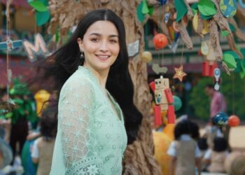 Alia Bhatt in Graceful Pose